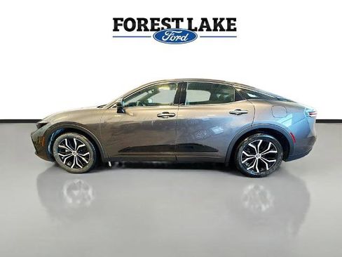 Used 2023 Toyota Crown XLE image 4