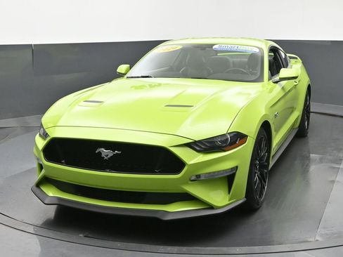 Used 2020 Ford Mustang GT Premium w/ GT Performance Package RWD image 15