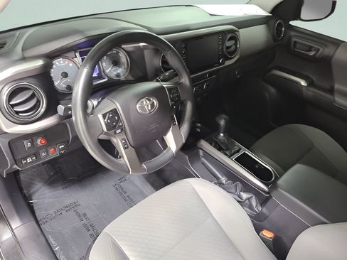 Used 2021 Toyota Tacoma SR5 w/ Technology Package AWD/4WD image 24