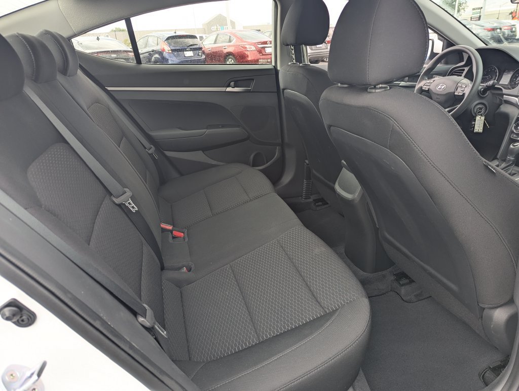 Used 2019 Hyundai Elantra SE w/ Cargo Package FWD image 28