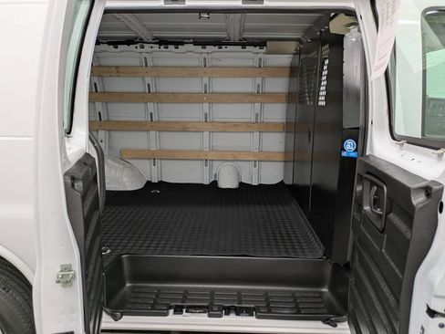 Used 2025 GMC Savana 2500 w/ Driver Convenience Package RWD image 11