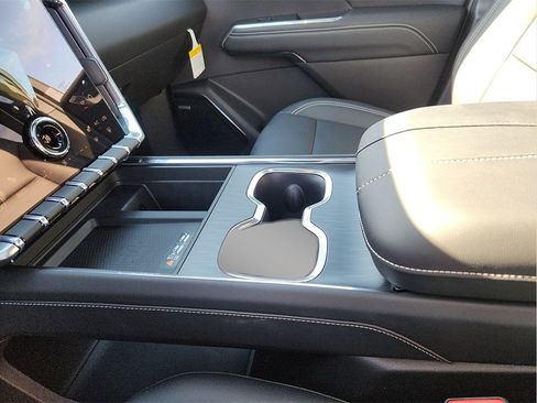 New 2026 GMC Acadia Elevation w/ Super Cruise Package image 25