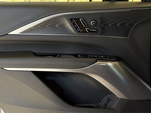 New 2026 Cadillac Lyriq Premium Luxury RWD image 20