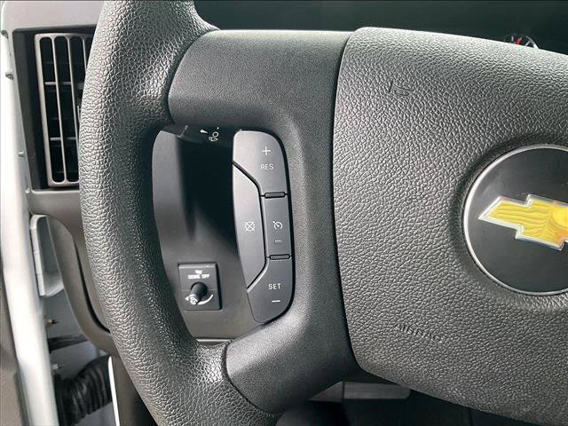 Used 2018 Chevrolet Express 3500 LT w/ LT Preferred Equipment Group RWD image 20