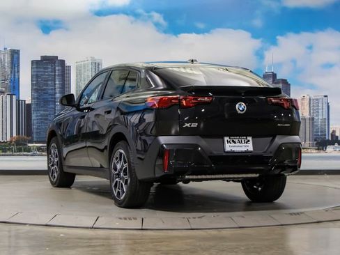New 2026 BMW X2 xDrive28i w/ Technology Package image 9