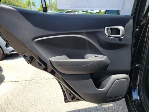 New 2026 Hyundai Venue SEL FWD image 9