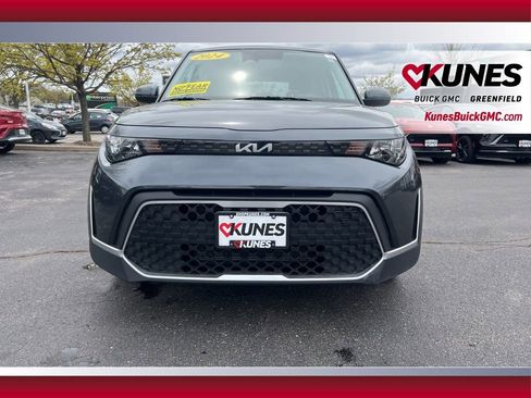Used 2024 Kia Soul LX w/ Option Group 015 FWD image 14
