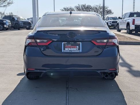 Used 2024 Toyota Camry SE image 7