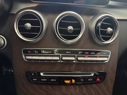 Certified 2018 Mercedes-Benz GLC 300 4MATIC image 35