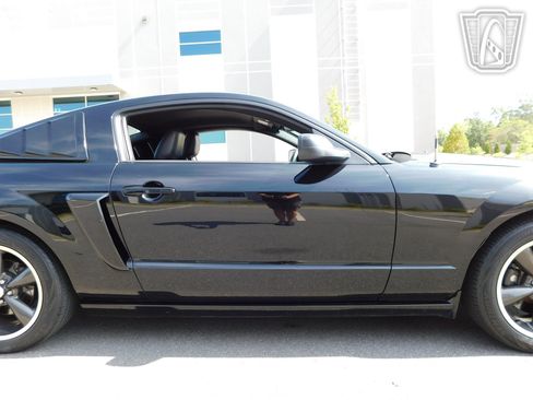 Used 2009 Ford Mustang GT Premium image 31