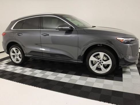 Certified 2025 Audi Q5 Premium Plus w/ Premium Plus AWD/4WD image 6