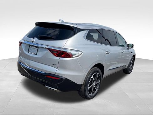 Used 2022 Buick Enclave Essence w/ Sport Touring Edition FWD image 5