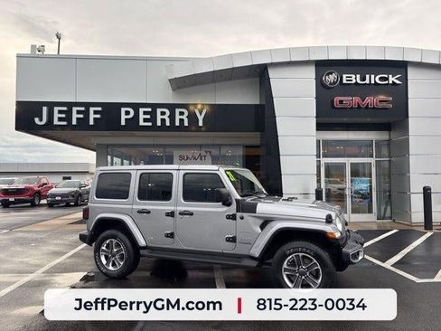 Used 2021 Jeep Wrangler Unlimited Sahara w/ Uconnect 4C Nav & Sound Group AWD/4WD image 1