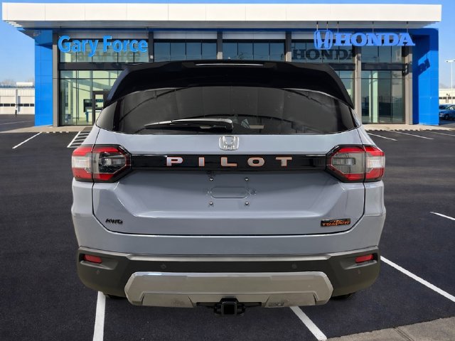 New 2026 Honda Pilot TrailSport image 4