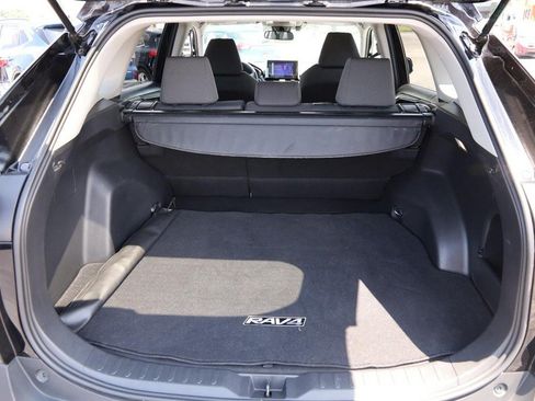 Used 2025 Toyota RAV4 XLE w/ Weather Package AWD/4WD image 7