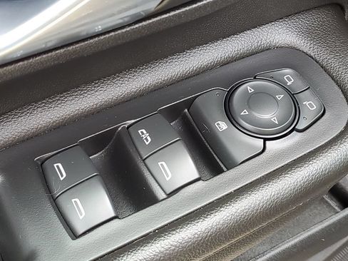 Used 2023 GMC Terrain SLT w/ LPO, Floor Liner Package FWD image 23