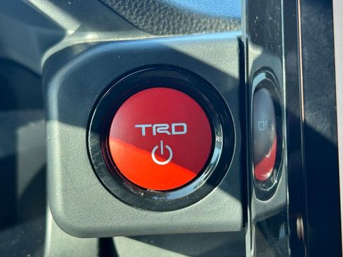 Certified 2025 Toyota Tacoma TRD Sport AWD/4WD image 26