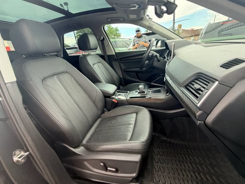 Used 2020 Audi Q5 e Premium Plus w/ Premium Plus Package AWD/4WD image 25