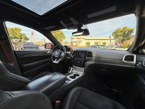 Used 2020 Jeep Grand Cherokee SRT AWD/4WD image 46