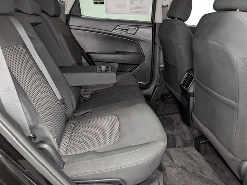 Certified 2023 Kia Sportage LX image 38