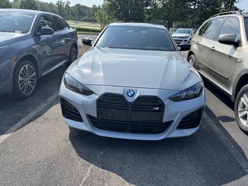 Used 2026 BMW M440i w/ Premium Package RWD image 3