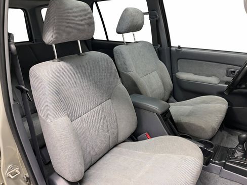 Used 2000 Toyota 4Runner SR5 image 22