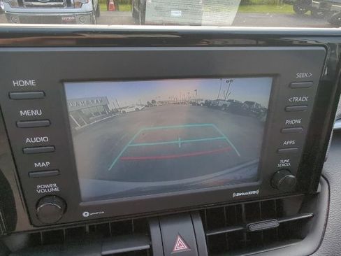 Used 2020 Toyota RAV4 LE w/ All Weather Liner Package AWD/4WD image 17