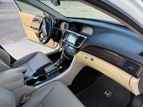 Used 2016 Honda Accord EX-L image 5