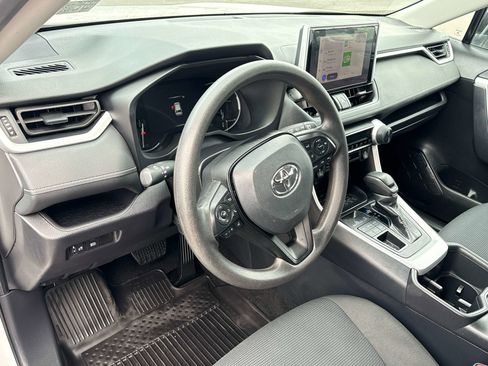 Used 2024 Toyota RAV4 LE image 10