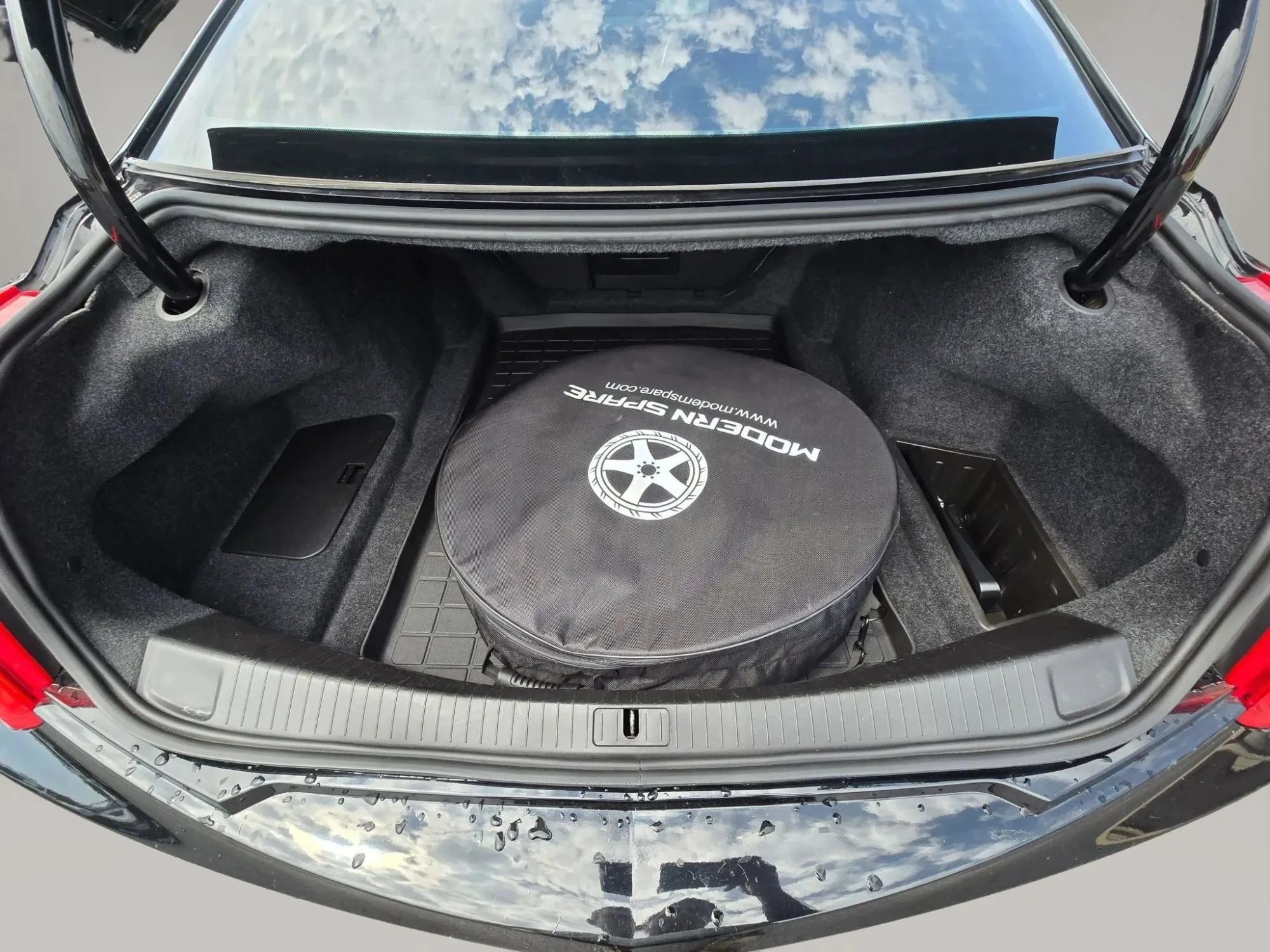 Used 2019 Cadillac CTS Luxury RWD image 15