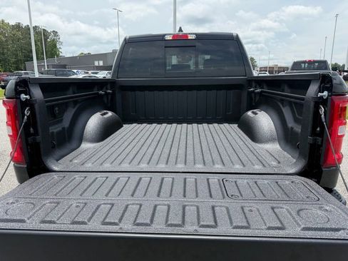 New 2026 RAM 1500 Laramie AWD/4WD image 19