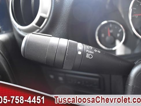 Used 2018 Jeep Wrangler Unlimited Rubicon w/ Connectivity Group AWD/4WD image 28