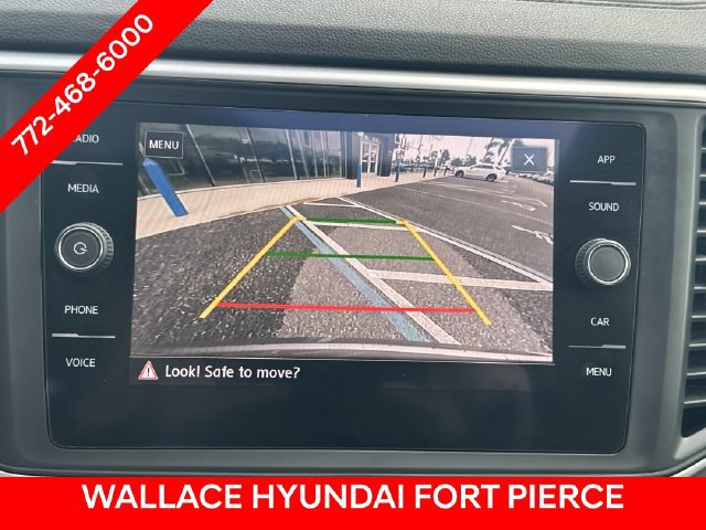 Used 2020 Volkswagen Atlas Cross Sport SE w/ Panoramic Sunroof Package FWD image 23