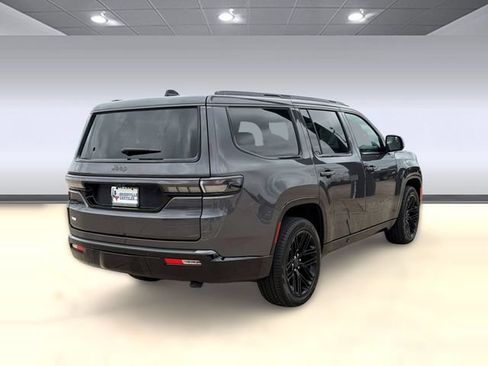 New 2026 Jeep Grand Wagoneer Limited AWD/4WD image 9