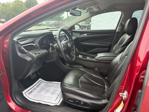 Used 2018 Buick LaCrosse Essence FWD image 13