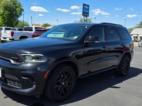 Used 2025 Dodge Durango GT AWD/4WD image 4