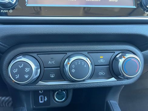 New 2025 Nissan Versa S image 4