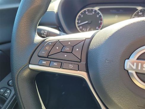 Certified 2025 Nissan Sentra SV image 23