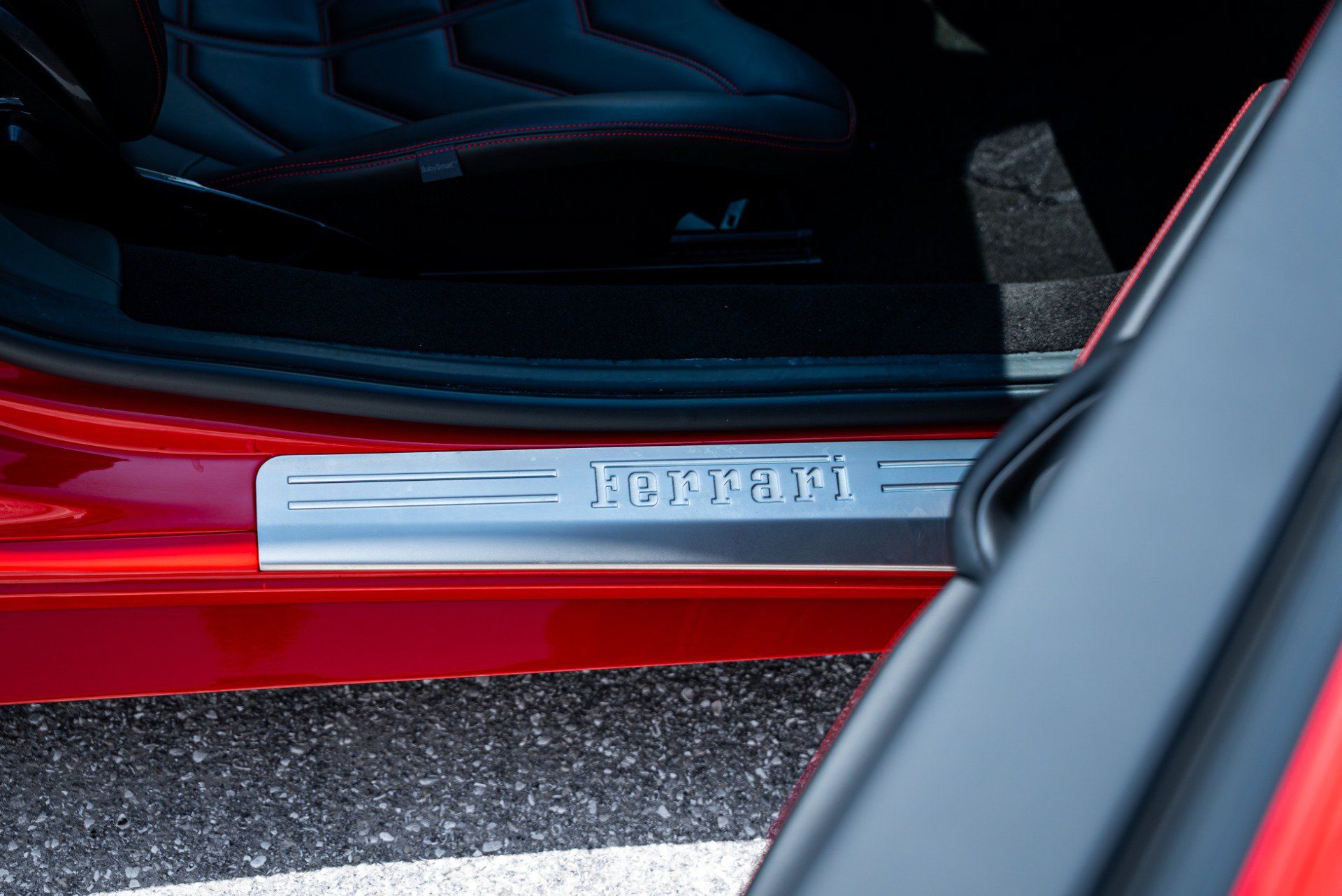 Used 2014 Ferrari 458 Italia Coupe RWD image 32