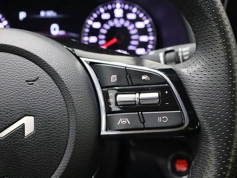 Used 2023 Kia Forte GT-Line image 24