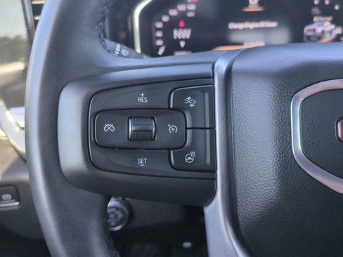 Used 2025 GMC Sierra 2500 SLE image 24