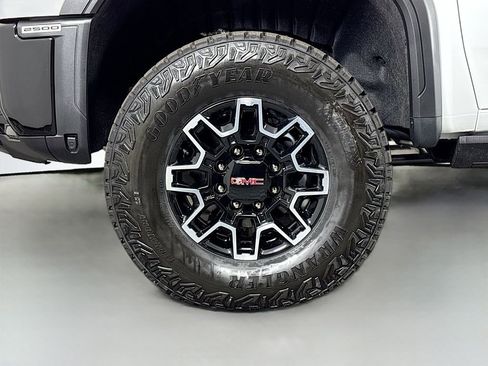 New 2026 GMC Sierra 2500 AT4X AWD/4WD image 33