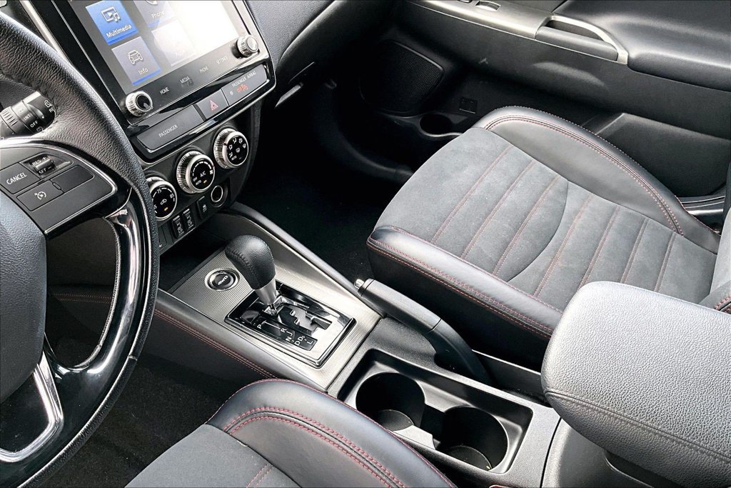 Used 2024 Mitsubishi Outlander Sport SE AWD/4WD image 16