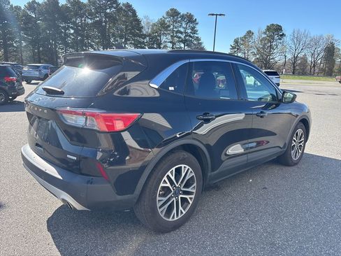 Used 2020 Ford Escape SEL image 8