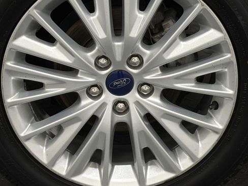 Used 2016 Ford Focus Titanium w/ Exterior Protection Package image 5