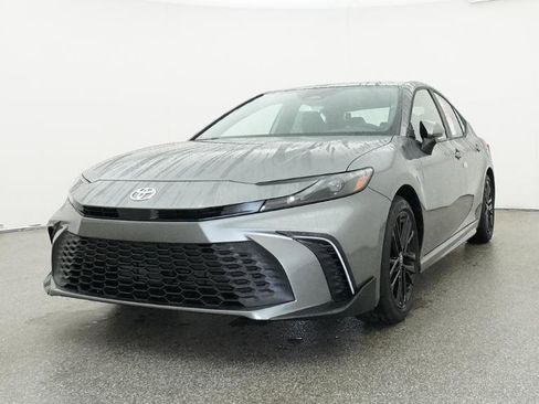 New 2026 Toyota Camry SE FWD image 9