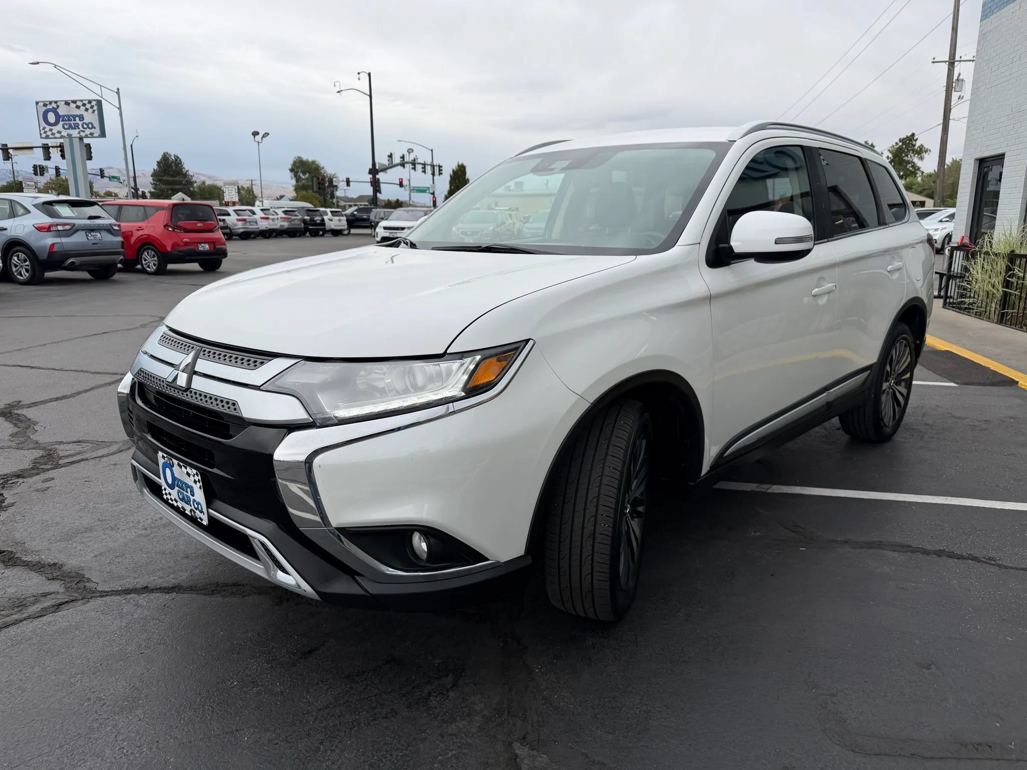 Used 2020 Mitsubishi Outlander SEL AWD/4WD image 4