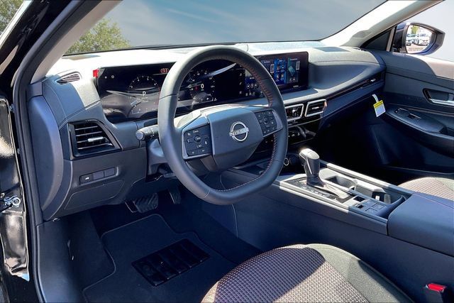 New 2027 Nissan Sentra SR w/ SR All Weather Package FWD image 7