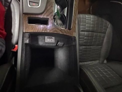 Used 2024 Cadillac Escalade Sport Platinum w/ LPO, ONYX Package AWD/4WD image 21