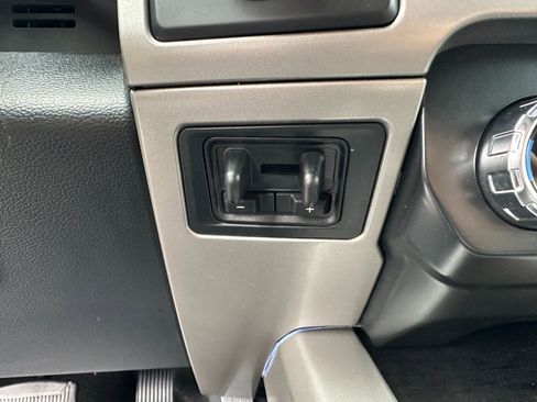 Used 2022 Ford F250 Lariat w/ Tremor Off-Road Package image 39